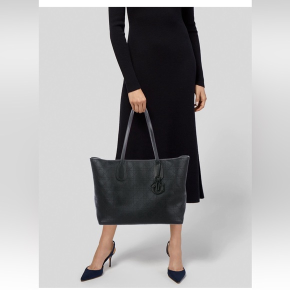 Christian Dior Medium Cannage Panarea Tote Black - Picture 4 of 12